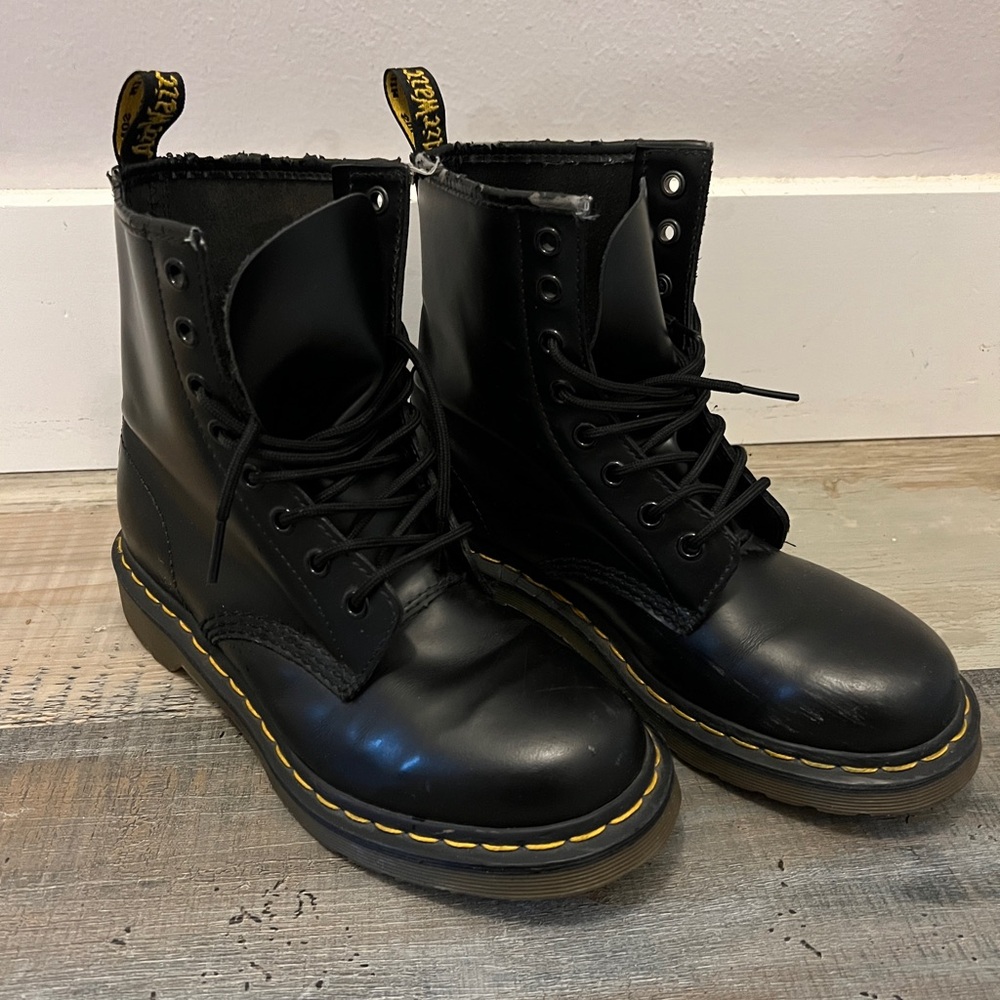 The Original Doc Martens 1460 AirWair black yellow